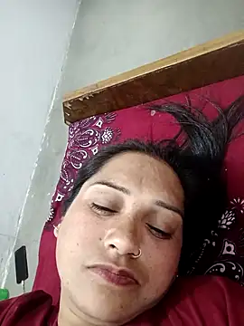 Cute-karisma1234: онлайн-секс-чат