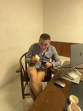 GoldLoge Live XXX Chat