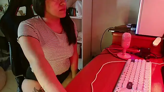 แชท XXX สดของ SmokyDee