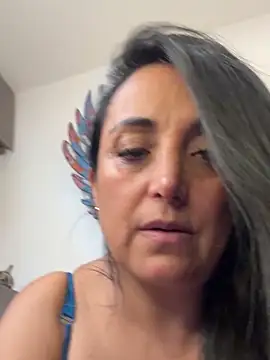 XXX chat uživo modela hotadhara01