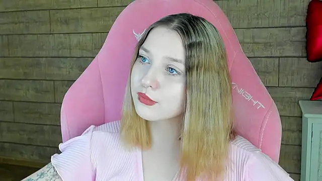 TinnaBurton 即時 XXX 聊天