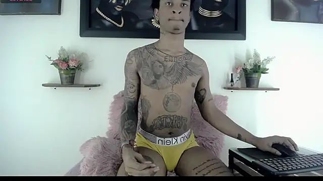 Tatoo_Noah ওয়েবক্যাম শো