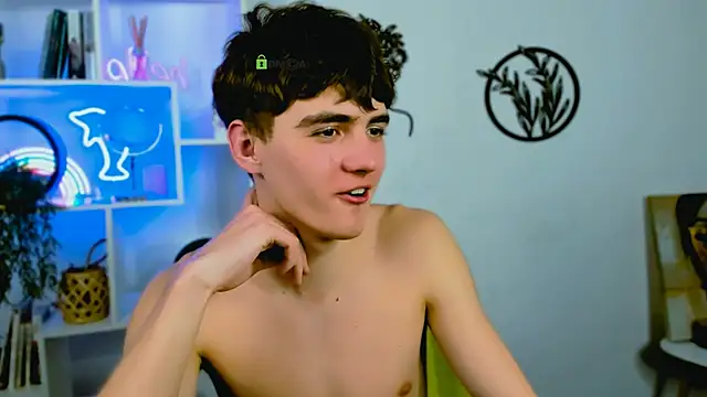 emil_lucky Live XXX Chat