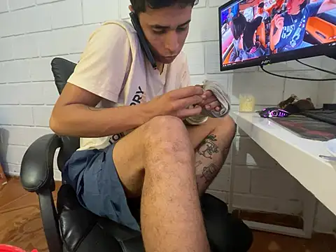 Max_TheHorseDick Obrolan Langsung XXX