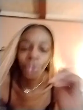 Chatroom XXX en direct de Jasmine_FullsShine