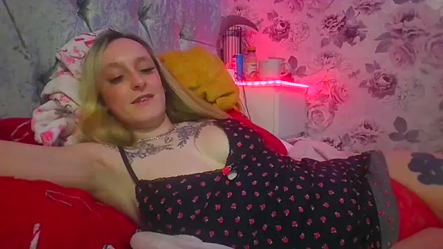 Chat XXX en directo de LucyRoseMae