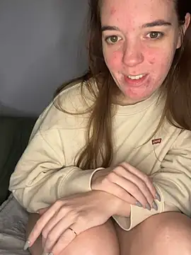 chellerayy's Webcam Show