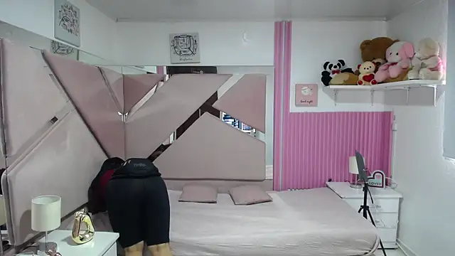 _Miaaleon – Naživo XXX chat