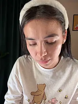 Adriennesexxx লাইভ XXX চ্যাট