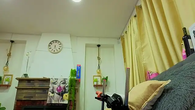 dulce_celeste15 Adlı Modelin Canlı XXX Sohbeti