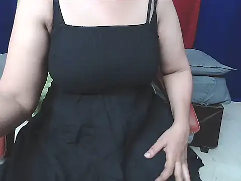 sunitha-3 live XXX chat