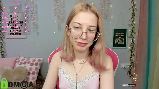 InfernoMia live XXX chat