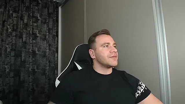 Thori92 Pertunjukan Webcam