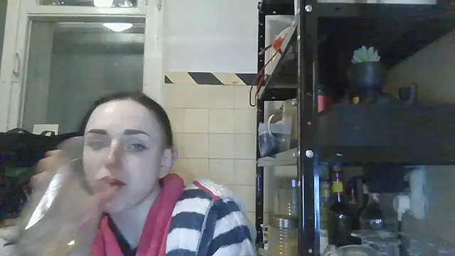 Trinsy_Love Chat XXX live