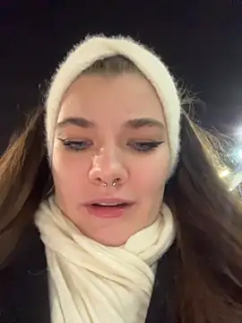 แชท XXX สดของ Holy_Tereza