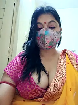 Ratna-777 live XXX chat