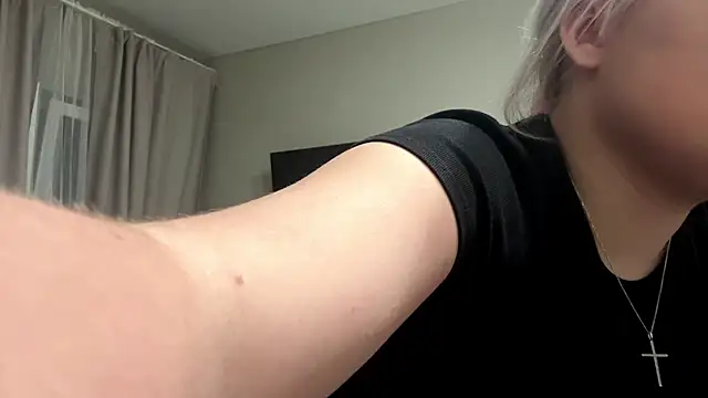 Lollyjollm live XXX chat