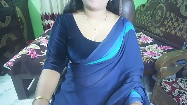 BengaliQueenStar: онлайн-секс-чат