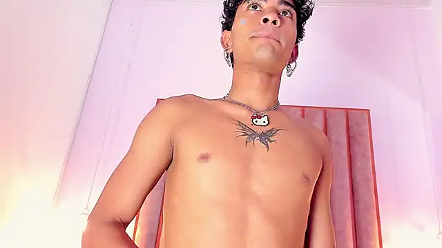 Mike_thomsonn Show in webcam