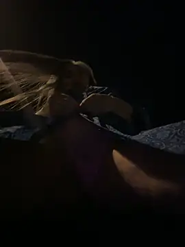 Pokazy przed kamerką – Alimela