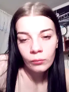 Show modela JhonSHelBy7LuNa na web-kameri