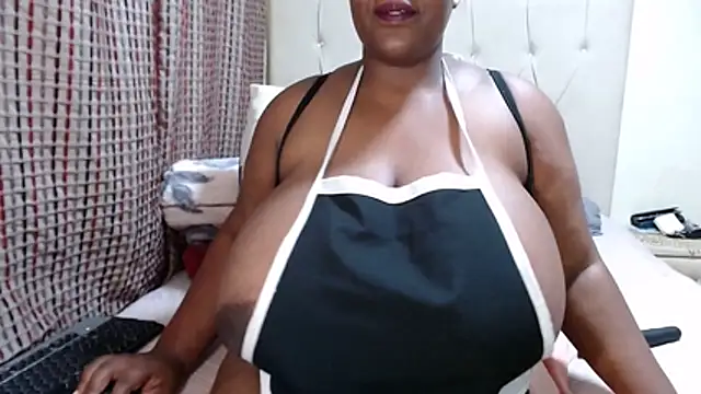 CHOCOLATEDARKBUSTYX Webcamshow