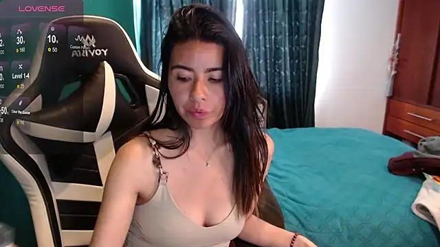 alice_middlee: απευθείας συνομιλία ΧΧΧ