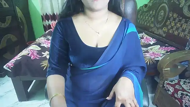 แชท XXX สดของ BengaliQueenStar