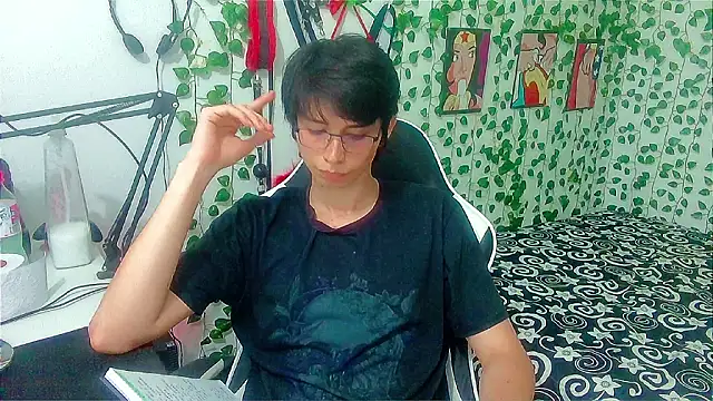 XXX chat uživo modela Andy_gray