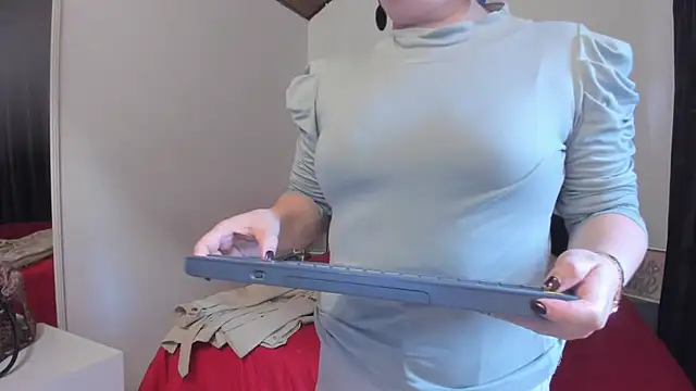 MonyCassius 即時 XXX 聊天