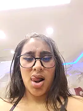 amira_moon18: απευθείας συνομιλία ΧΧΧ