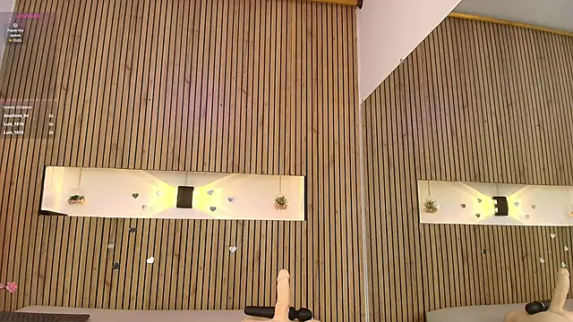 Iris_Black Webcamshow