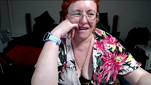 JoannaAndNeighbour Live XXX-Chat