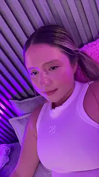 MiaPetit_ Adlı Modelin Canlı XXX Sohbeti