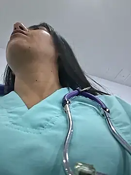 CAROLINE__07n Live XXX chat