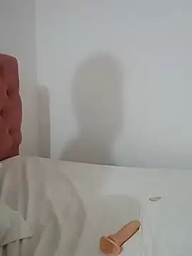 Maria_x_Alejandra Show in webcam