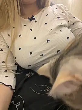 Majic_MaffinのライブXXXチャット