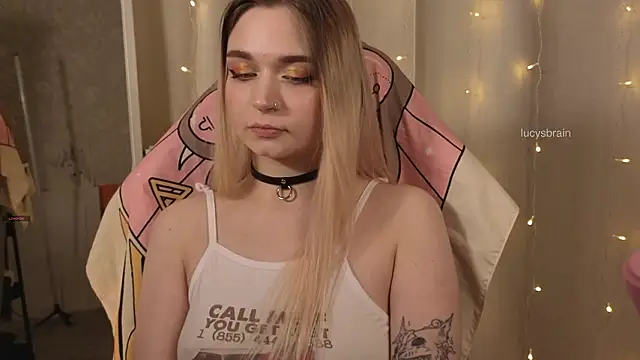 Онлайн чат XXX lucylucious