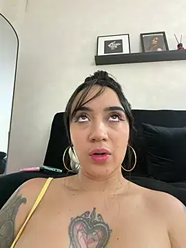 EmmyEvans1 Chat XXX in diretta