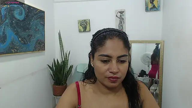 Luna_Fyre live XXX chat