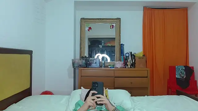 Živý XXX chat Nova-Satela