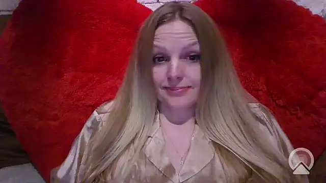 Angel_girllovemy Adlı Modelin Canlı XXX Sohbeti