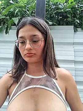 Chat XXX en directo de Ary-18