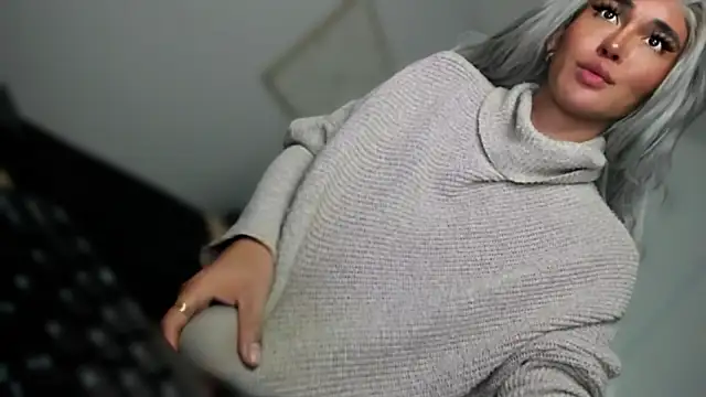 TheQueenNextDoor 网络视讯表演