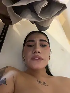 clarachanelricek's Webcam Show