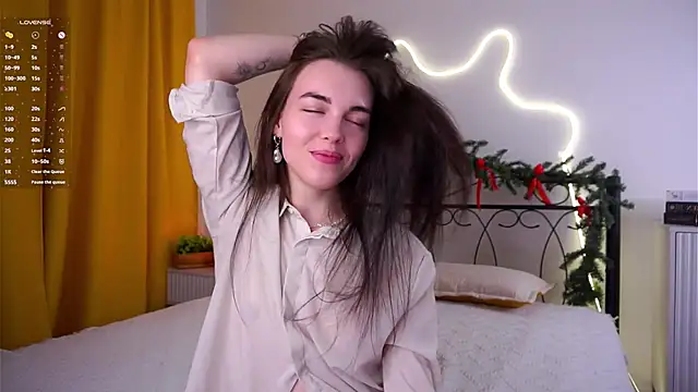 Chat +18 de MirnaTellado ao vivo