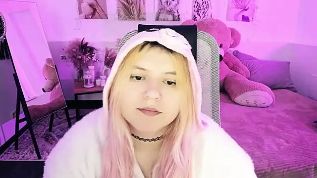 DiaAngell Chat XXX in diretta