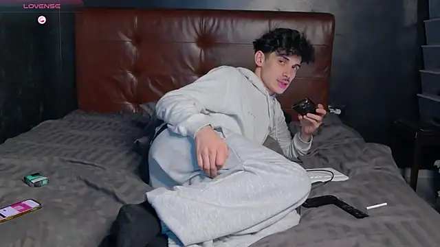 DanielCrush1 Chat XXX in diretta