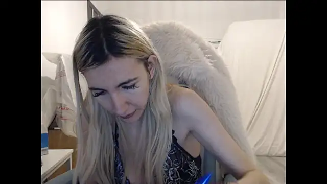 BarbieBlondieGirln Live XXX chat