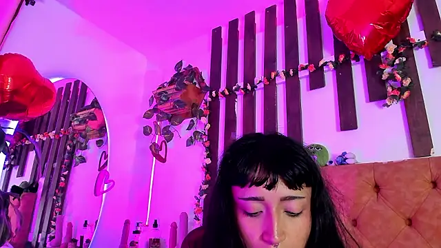 MeowMota_ élő XXX-chatje